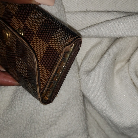 Well Loved Louis Vuitton Damier Ebene Key Cles Date codeCT0074 - Picture 12 of 16